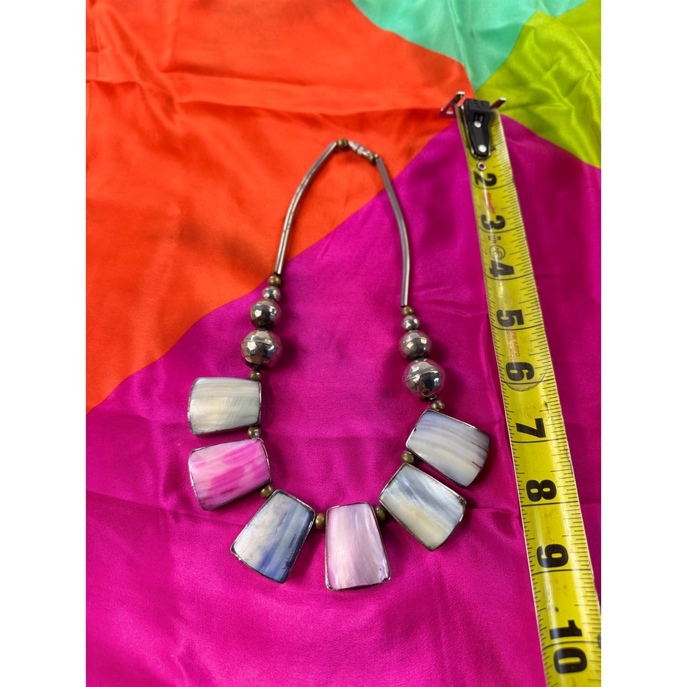 Vintage Mother of Pearl Shell Statement Necklace Pink Blue Silver Tone 18" - Picture 3 of 7